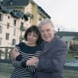 Leslie Bedos et son père Guy Bedos lors du 18ème Festival d'humour de Saint-Gervais en 2002.