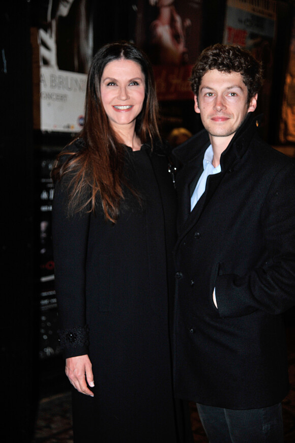 Alessandra Martines et son compagnon Cyril Descours - Concert de Carla Bruni à l'Olympia à Paris, le 11 mars 2014.