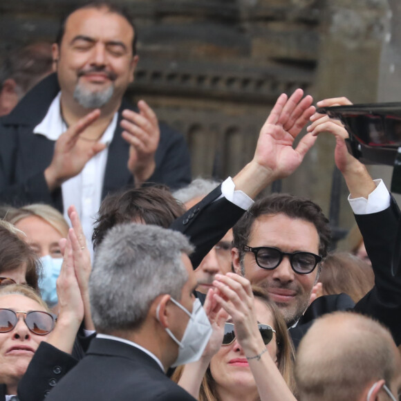 Joelle Bercot, Nicolas Bedos, Victoria Bedos, Michel Drucker - Hommage à Guy Bedos en l'église de Saint-Germain-des-Prés à Paris le 4 juin 2020.