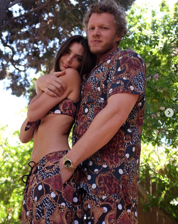 Emily Ratajkowski et son mari Sebastien Bear-McClard. Mai 2020.