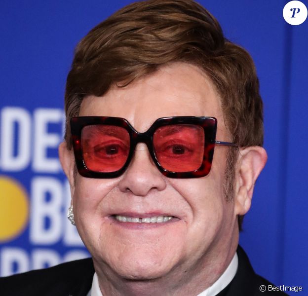 Elton John lors de la Press Room de la 77e cérémonie annuelle des Golden Globe Awards au Beverly Hilton Hotel à Los Angeles le 5 janvier 2020.