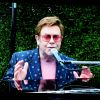 Elton John - Lady Gaga et l'association Global Citizen ont organisé un concert virtuel planétaire intitulé "One World: Together At Home". Le 19 Avril 2020.