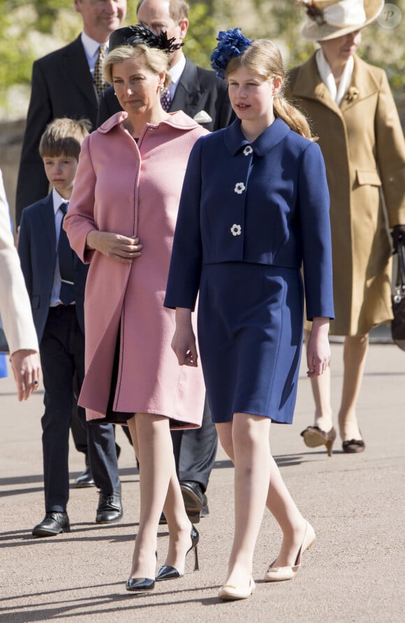 La comtesse Sophie de Wessex avec son fils James, vicomte Severn et sa fille Lady Louise Windsor - La famille royale britannique assiste à la messe de Pâques à la chapelle Saint-Georges de Windsor, le 16 avril 2017