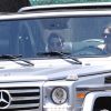 Exclusif - Devin Booker et Kendall Jenner de retour ensemble à Los Angeles pour le Memorial Day, à l'aéroport de Van Nuys, le 25 mai 2020. Le joueur des Suns de Phoenix de 23 ans et la top model de 24 ans ont été vus quittant l'aéroport dans la voiture de Kendall Jenner. Depuis leur virée à Sedona (Arizona) en avril dernier, des rumeurs de romance entre les deux stars circulent, même si leur entourage prétend qu'ils seraient simplement des amis de longue date.