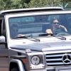 Exclusif - Devin Booker et Kendall Jenner de retour ensemble à Los Angeles pour le Memorial Day, à l'aéroport de Van Nuys, le 25 mai 2020. Le joueur des Suns de Phoenix de 23 ans et la top model de 24 ans ont été vus quittant l'aéroport dans la voiture de Kendall Jenner. Depuis leur virée à Sedona (Arizona) en avril dernier, des rumeurs de romance entre les deux stars circulent, même si leur entourage prétend qu'ils seraient simplement des amis de longue date.