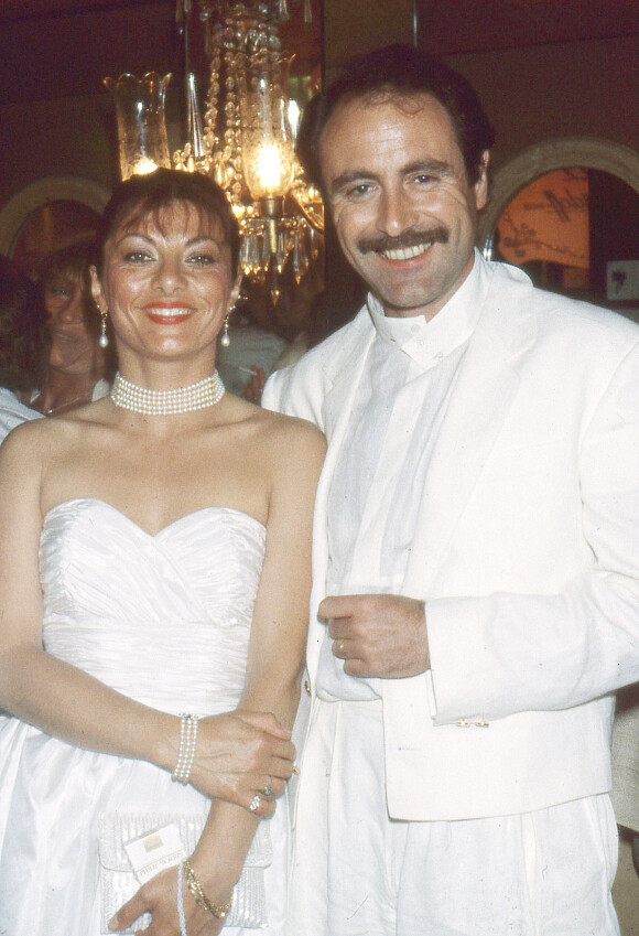 Michel Delpech et sa femme Geneviève au mariage d'Eddie Barclay et Cathy Esposito le 21 juin 1984.