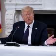 Le président américain Donald J. Trump fait des remarques alors qu'il participe à une table ronde avec des responsables de l'application des lois à la Maison Blanche à Washington, DC, lundi 8 juin 2020.