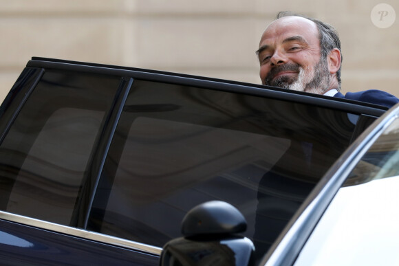 Le premier ministre, Edouard Philippe - Le président de la république reçoit le président du Sénat, Gérard Larcher, le président de l¹Assemblée nationale, Richard Ferrand et le président du CESE, Patrick Bernasconi, à Paris le 3 juin 2020. © Stéphane Lemouton / Bestimage