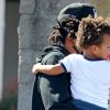 Exclusif - Beyoncé et son mari Jay Z avec leurs enfants arrivent en jet privé dans les Hamptons à New York le 19 juin 2020. Ils portent des masques pour se protéger de l'épidémie de Coronavirus (Covid-19).