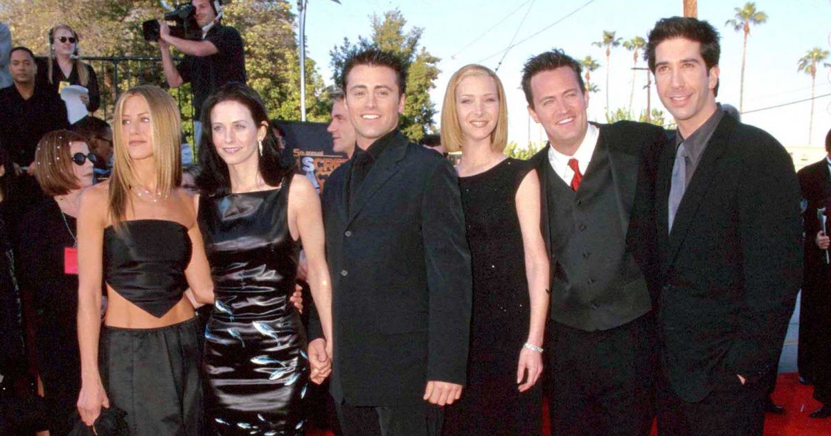 Lisa Kudrow, Jennifer Aniston, Courteney Cox, Matthew ...