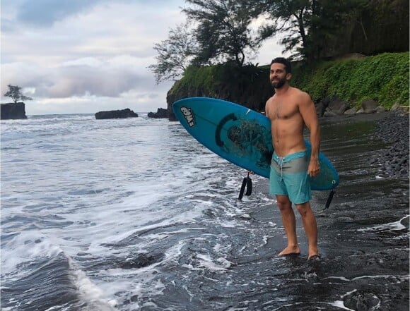 Christophe, le fiancé de Marine Lorphelin, fan de surf, le 15 août 2019