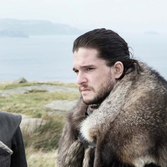 Emilia Clarke et Kit Harington dans la série "Game Of Thrones".
