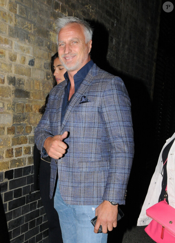 Exclusif - David Ginola arrive à la soirée du créateur Julien Macdonald au Chiltern Firehouse à Londres le 10 septembre 2019.