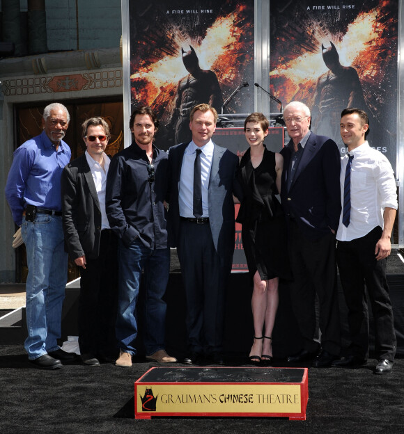 Michael Caine, Gary Oldman, Morgan Freeman, Christopher Nolan, Anne Hathaway, Christian Bale et Joseph Gordon-Levitt - Christopher Nolan dévoile sa plaque sur Hollywood Boulevard. Los Angeles. Le 7 juillet 2012.
