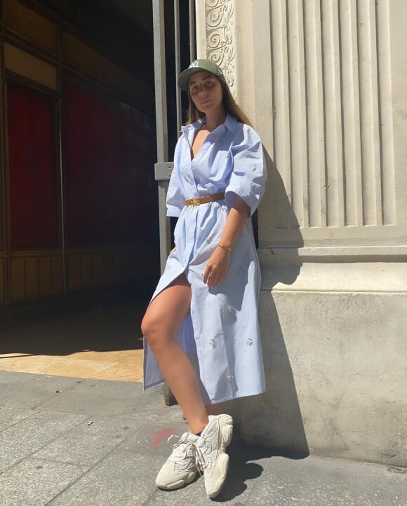 Charlotte de "Koh-Lanta" en robe sur Instagram, le 20 mai 2020