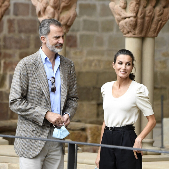 Le roi Felipe VI et la reine Letizia d'Espagne visitent la ville de Jaca et le monastère Saint-Jean de la Peña, le 8 juillet 2020.