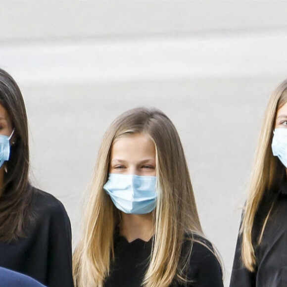 La reine Letizia d'Espagne, la princesse Leonor, l'infante Sofia - La famille royale d'Espagne assiste à un hommage aux victimes du coronavirus (COVID-19) à la Cathédrale de l'Almudena à Madrid le 6 juillet 2020.