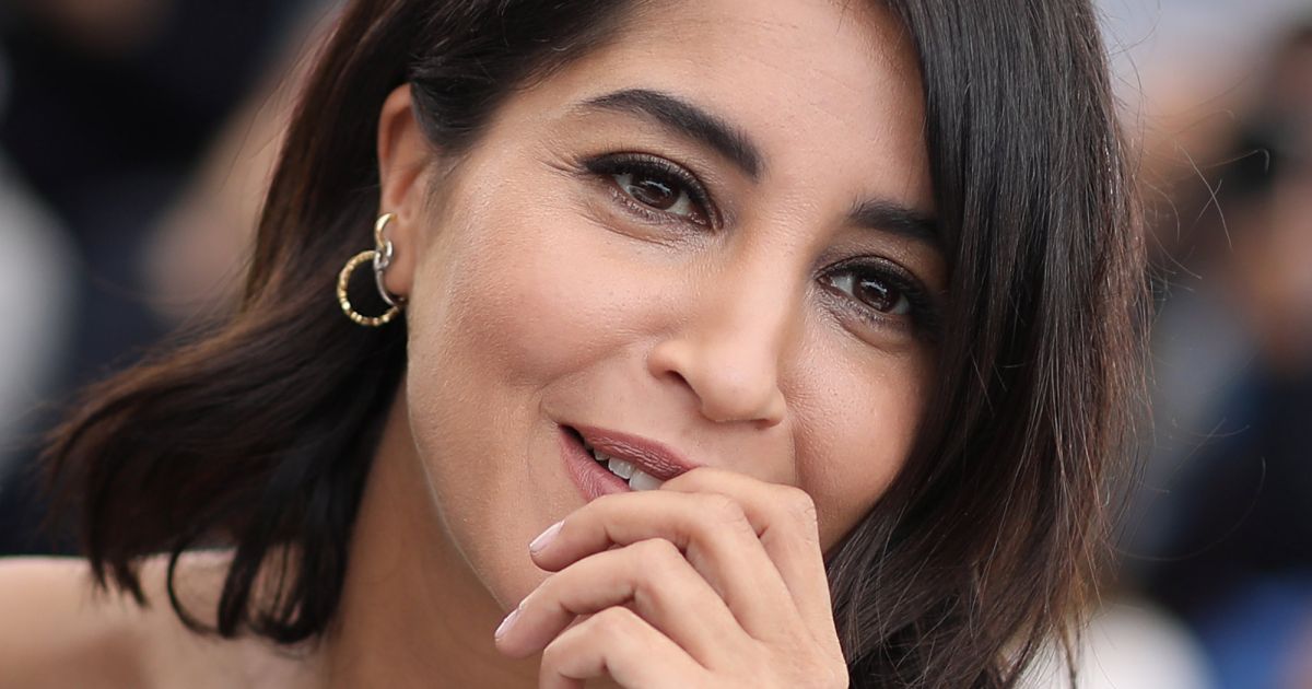 Leïla Bekhti au photocall du film La Fameuse Invasion des ours en ...