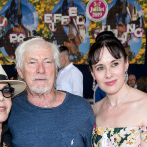 Exclusif - La chanteuse Dani, Hugues Aufray et sa compagne Muriel - Tente VIP - Longines Paris Eiffel Jumping au Champ de Mars à Paris, le 6 juillet 2019. © Luc Castel/Bestimage