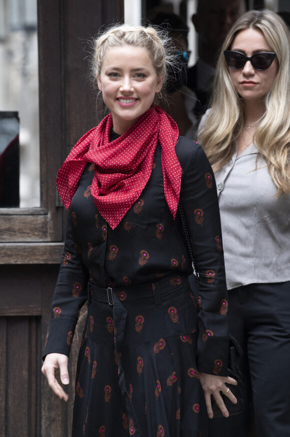Amber Heard à son arrivée à la cour royale de justice à Londres, pour le procès en diffamation contre le magazine The Sun Newspaper. Le 15 juillet 2020.