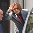 Johnny Depp - J. Depp et A. Heard sortent de la cour royale de justice à Londres, pour le procès en diffamation contre le magazine The Sun Newspaper. Le 21 juillet 2020.