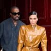 Kanye West et sa femme Kim Kardashian à la sortie du Théâtre des Bouffes du Nord après le "Sunday Service" à Paris, le 1er mars 2020.