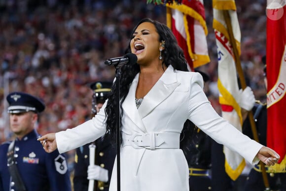 Demi Lovato chante d'hymne national pour le Super Bowl, le 2 février 2020 à San Francisco.