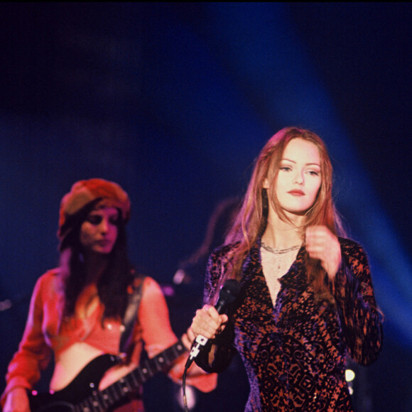 Vanessa Paradis en concert à l'Olympia en 1993.