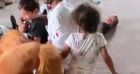 Tony Parker jouant avec ses fils Liam et Josh, quelques heures avant d'annoncer sa rupture avec sa femme Axelle Francine. Le 2 août 2020.