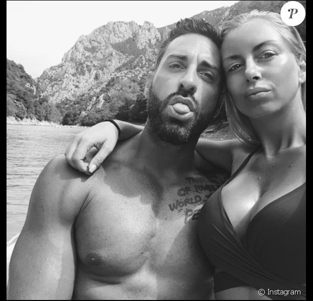 Stéphanie Clerbois et Eric, amoureux, le 18 juillet 2017 dans le sud de la France.