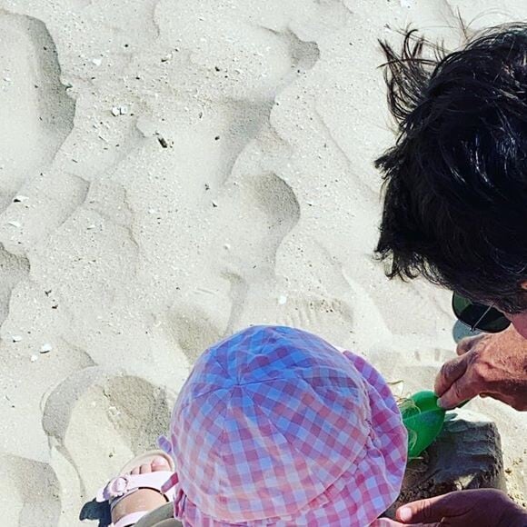 Christian Estrosi avec sa fille Bianca à la plage, le 17 juillet 2020