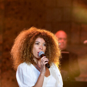 Exclusif - Lubiana, Flavia Coehlo et Elodie Frégé durant le deuxième jour d'enregistrement de l'émission de télévision "Nice Jazz Festival" au Théâtre de Verdure à Nice, le 25 juillet 2020. © Bruno Bebert / Bestimage