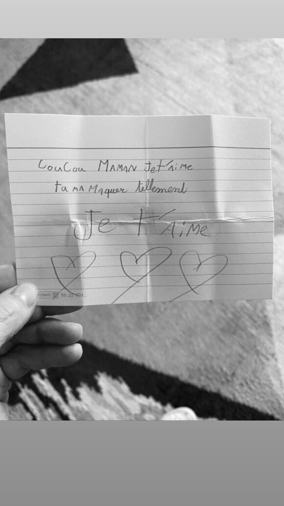 Charlotte Gainsbourg reçoit un mot doux de sa fille Jo, sur Instagram le 20 août 2020.