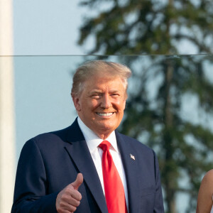 Le président américain Donald Trump et la première dame Melania Trump célèbrent la fête nationale à Washington, le 4 juillet 2020. 