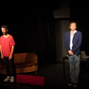 Exclusif - Pierre Palmade et Benjamin Gauthier - Pièce de théâtre "Assume, bordel" de Pierre Palmade avec Benjamin Gauthier au théâtre du Marais à Paris, le 25 août 2020. R. Bachelot est allée assister à la pièce de théâtre. La pièce a été chaleureusement applaudie. © Tiziano Da Silva / Bestimage 