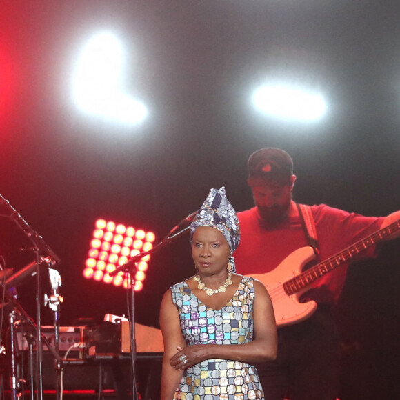 Exclusif - Oxmo Puccino, Sandra Nkake et Angelique Kidjo sur scène lors du Festival des Festivals de Rock en Seine au parc de Saint-Cloud le 27 août 2020. Un spectacle diffusé en live sur France 2. © Tiziano Da Silva / Veeren Ramsamy / Bestimage