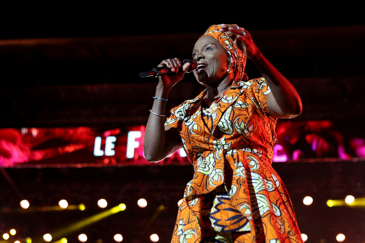 Photo : Exclusif - Angélique Kidjo sur scène lors du Festival des ...