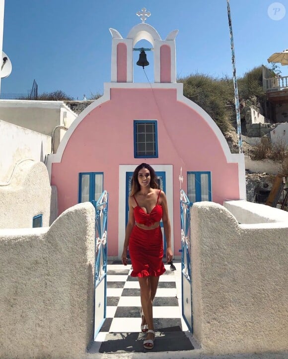Priscilla Liaud en robe en Grèce, le 27 mai 2020