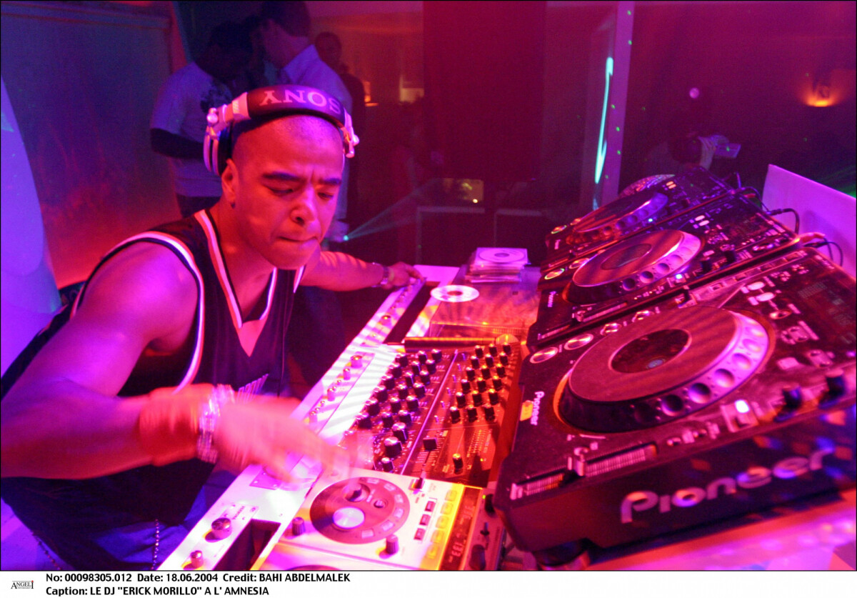 Photo : Le DJ Erick Morillo à l'Amnesia en 2004 - Purepeople