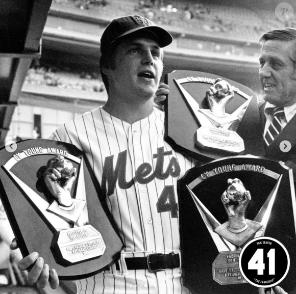L'ancien joueur de baseball Tom Seaver est mort le 31 août 2020. Il avait 75 ans.
