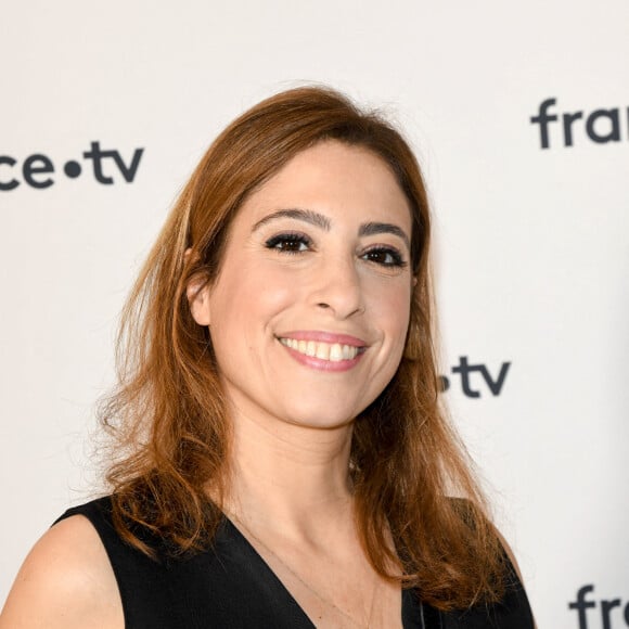 Léa Salamé au photocall de la conférence de presse de France 2 au théâtre Marigny à Paris le 18 juin 2019 © Coadic Guirec / Bestimage