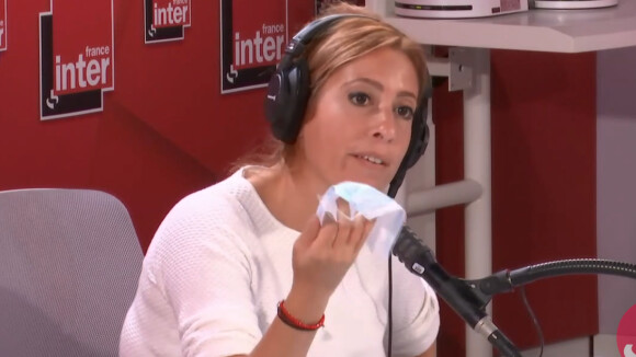 Léa Salamé reprise par la ministre de la Transition Écologique Barbara Pompili sur France Inter pour sa mauvaise utilisation du masque