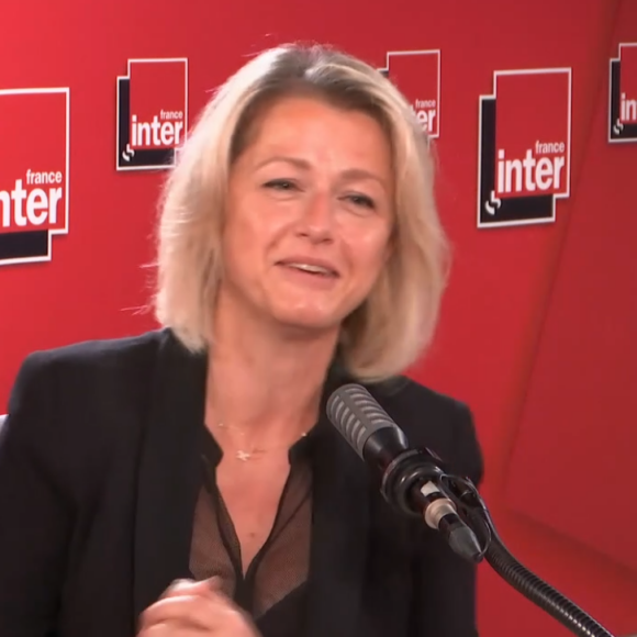 Léa Salamé reprise par la ministre de la Transition Écologique Barbara Pompili sur France Inter pour sa mauvaise utilisation du masque - 8 septembre 2020