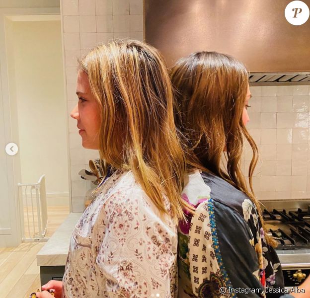 Jessica Alba et sa fille de 12 ans, Honor, font la même taille !