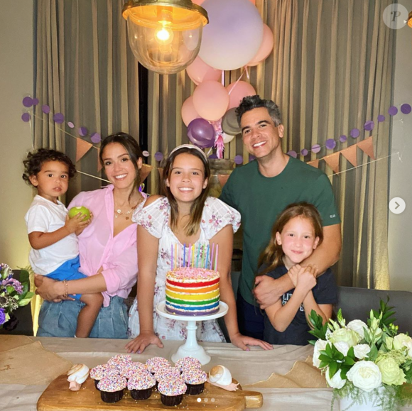 Jessica Alba, son mari Cash Warren et leurs trois enfants Honor (qui fête ses 12 ans), Haven et Hayes. Juin 2020.