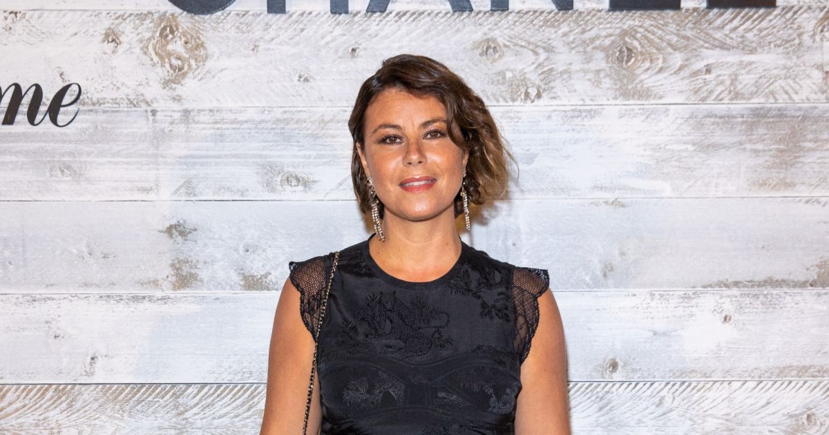 Mounia Meddour assiste au dîner Chanel x Madame Figaro lors du 46ème