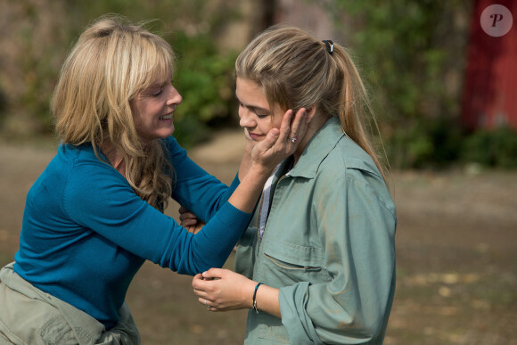 Karin Viard et Louane Emera sur le tournage du film "La famille Bélier". 2013.