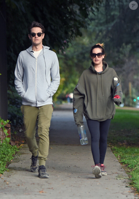 Exclusif - Ashley Tisdale et son mari Christopher French font une randonnée à Los Angeles, le 17 décembre 2019.