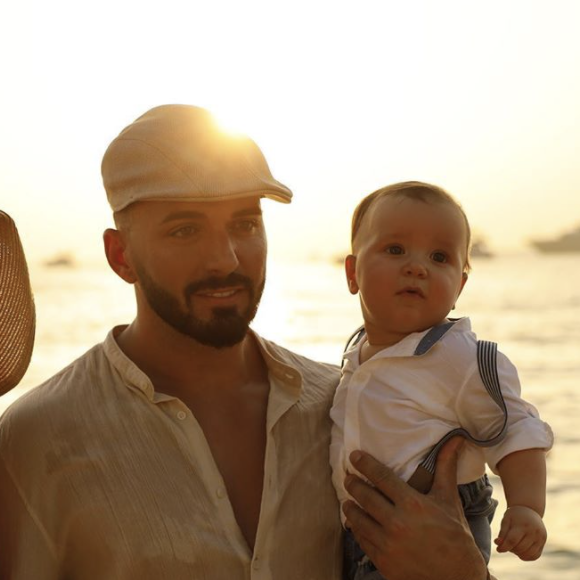 Après Genève, Paris et Londres, Nabilla s'est installée à Dubaï. Avec son mari Thomas Vergara et leur fils Milann (1 an), elle profite des avantages de la ville.