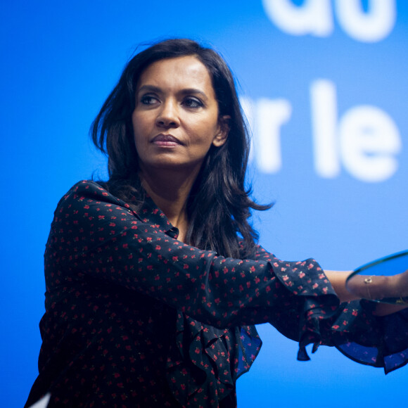 Karine Le Marchand (marraine de la CNDP (Commission nationale du débat public) et animatrice de lémission "L'amour est dans le pré") au 57ème salon International de l'Agriculture au parc des expositions de la porte de Versailles à Paris, France, le 23 février 2020. © Jean-Baptiste Autissier/Panoramic/Bestimage